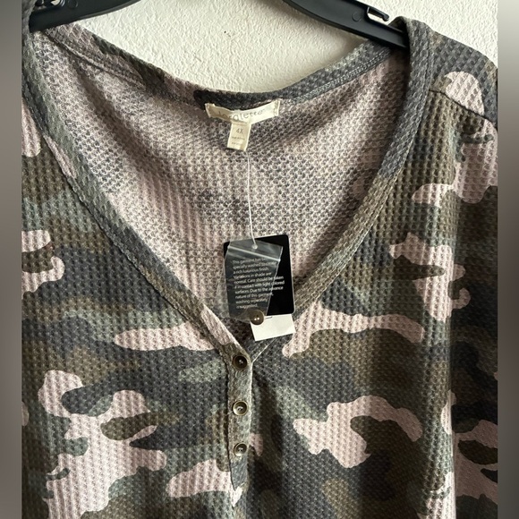 🆕Loralette Camouflage Short Sleeve Waffle Tee 4X🆕 - Picture 7 of 14
